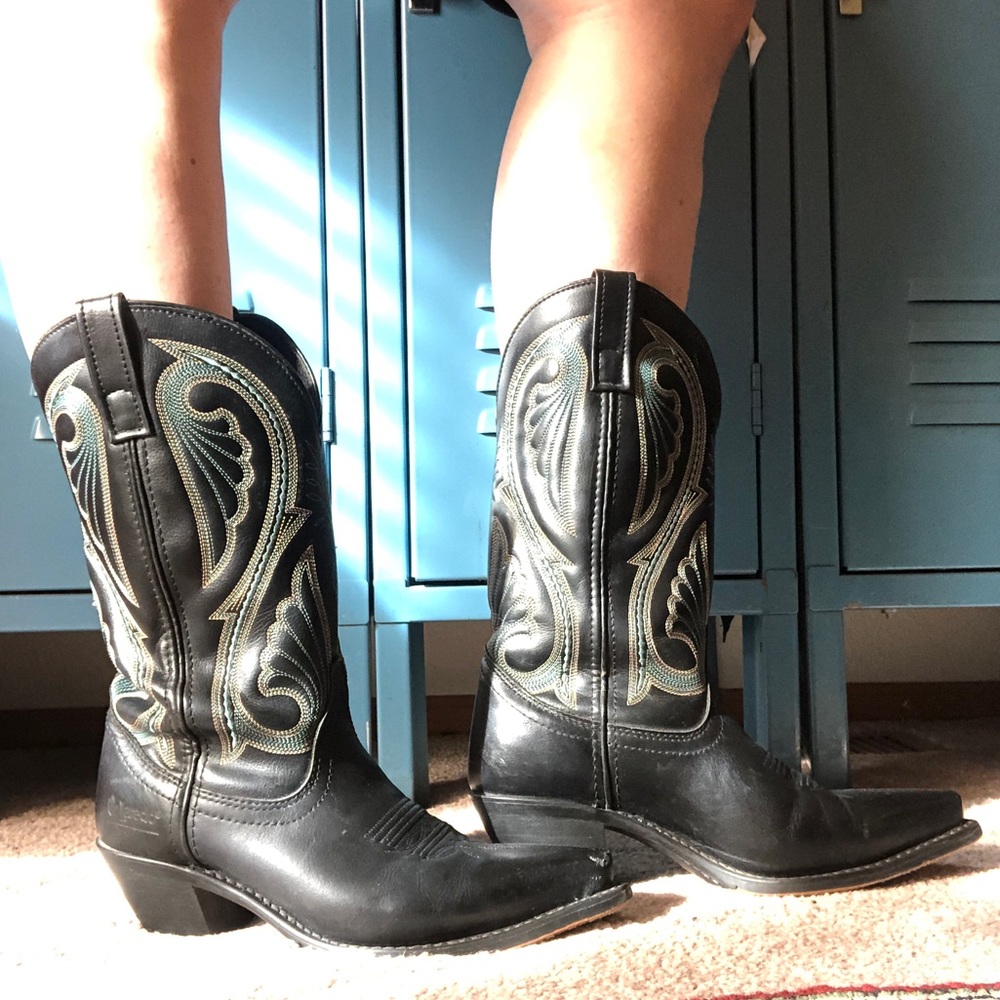 Classic Laredo women’s western boots